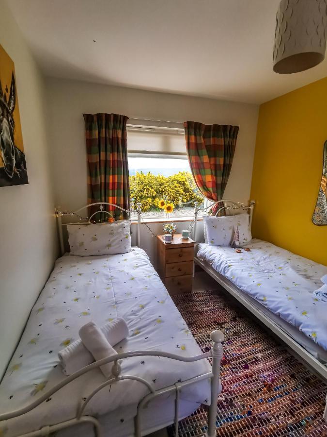 Causeway Coast Country Cottage, Pet-Friendly Баликасъл Екстериор снимка